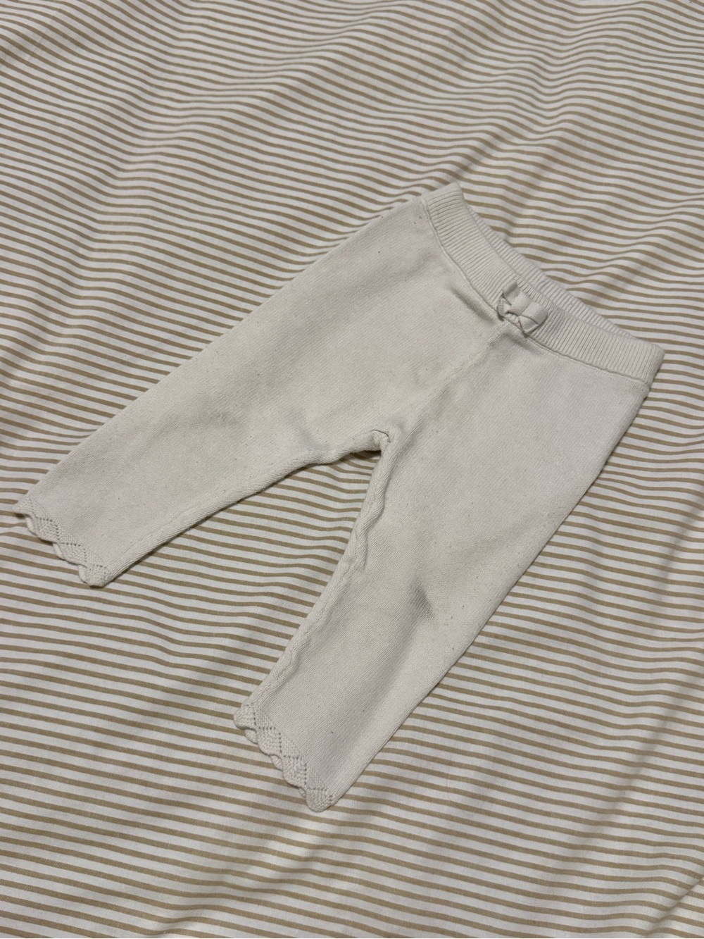 Janie and Jack | Cream Knit Baby Leggings with Bow Accent